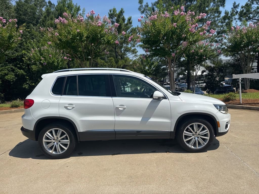 Used 2015 Volkswagen Tiguan SEL image 2