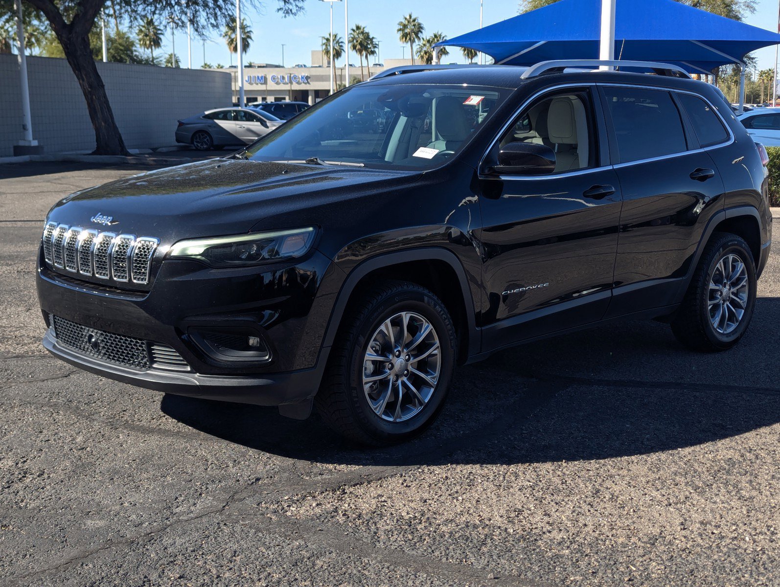 Used 2021 Jeep Cherokee Latitude Lux w/ Comfort/Convenience Group AWD/4WD image 5