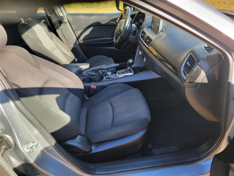 Used 2014 MAZDA MAZDA3 i Touring w/ Technology Package image 21