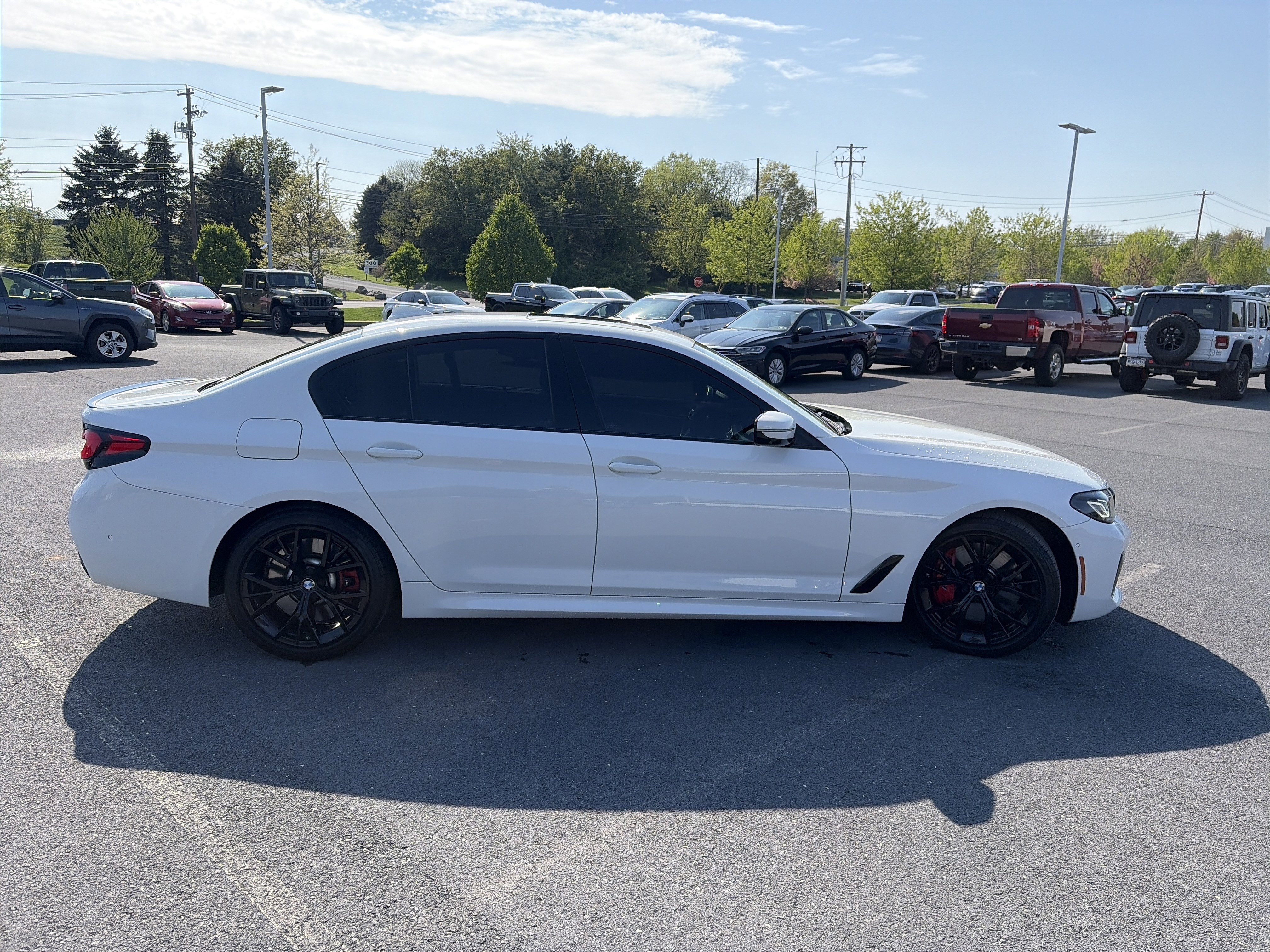 Used 2023 BMW M550i xDrive w/ Executive Package AWD/4WD image 4