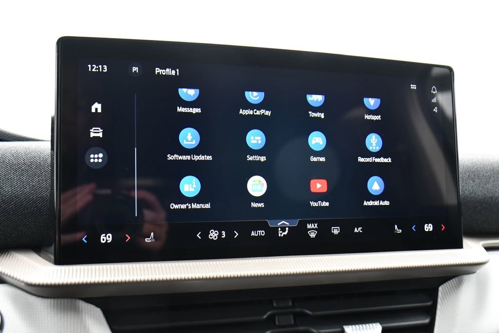 Used 2025 Ford Explorer Active AWD/4WD image 33