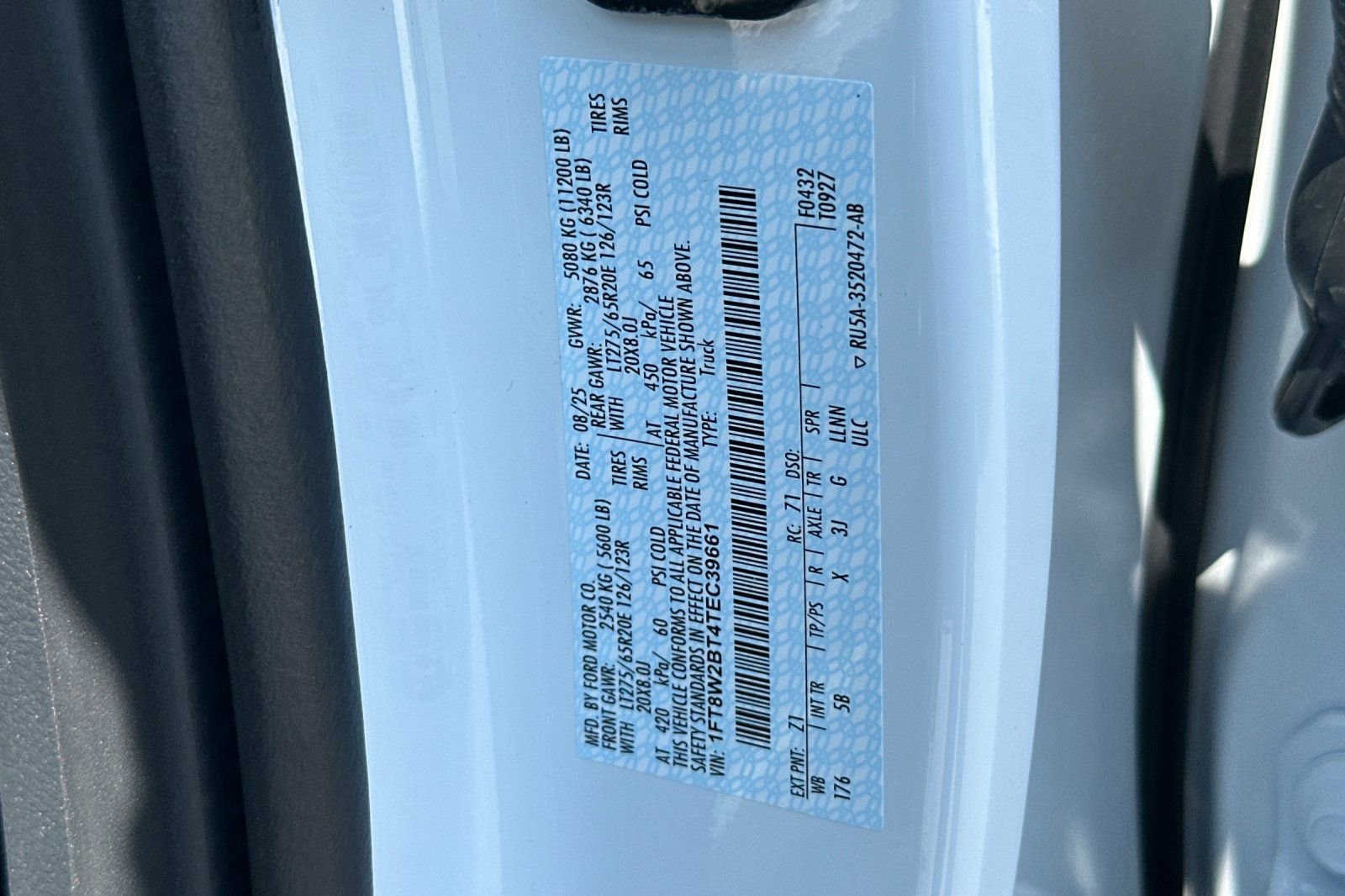 New 2026 Ford F250 Lariat w/ Black Appearance Package image 27