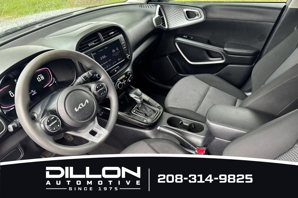 Certified 2023 Kia Soul LX w/ LX Technology Package FWD image 4