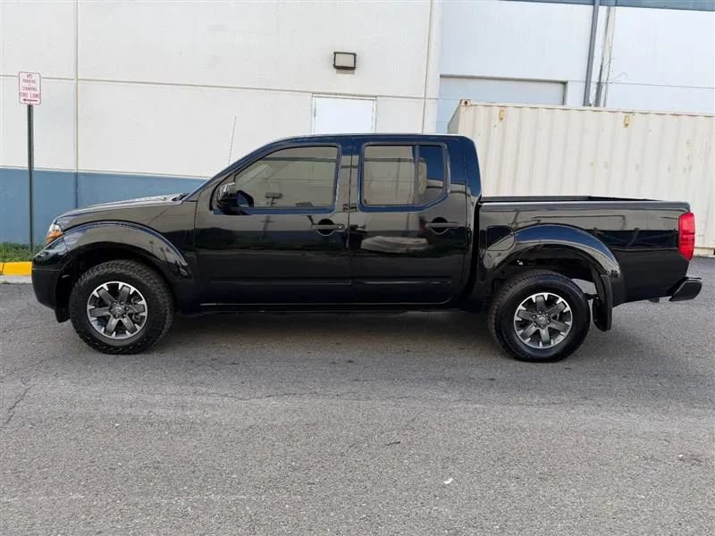 Used 2018 Nissan Frontier PRO-4X AWD/4WD image 8
