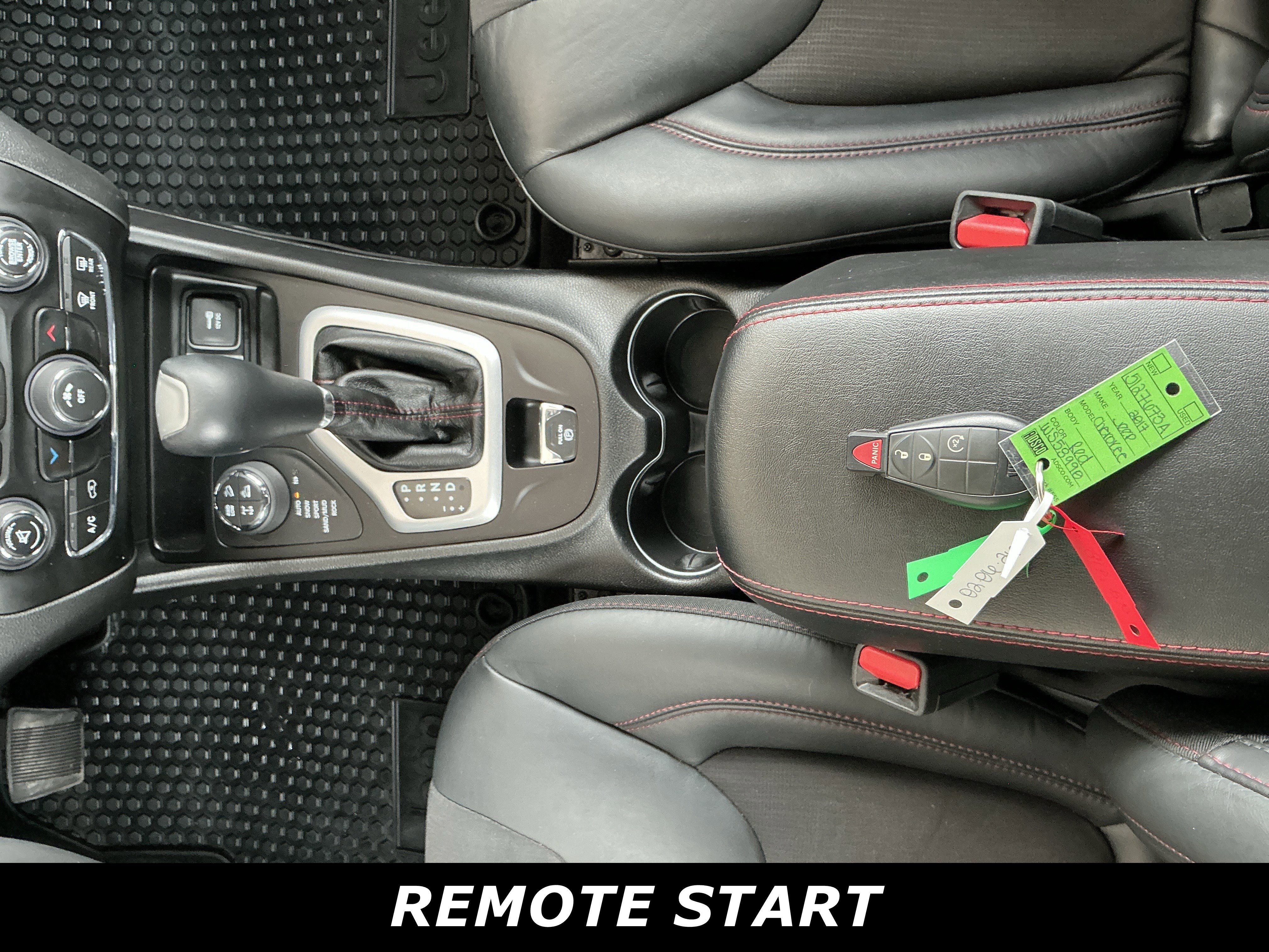 Used 2017 Jeep Cherokee Trailhawk w/ Cold Weather Group image 11