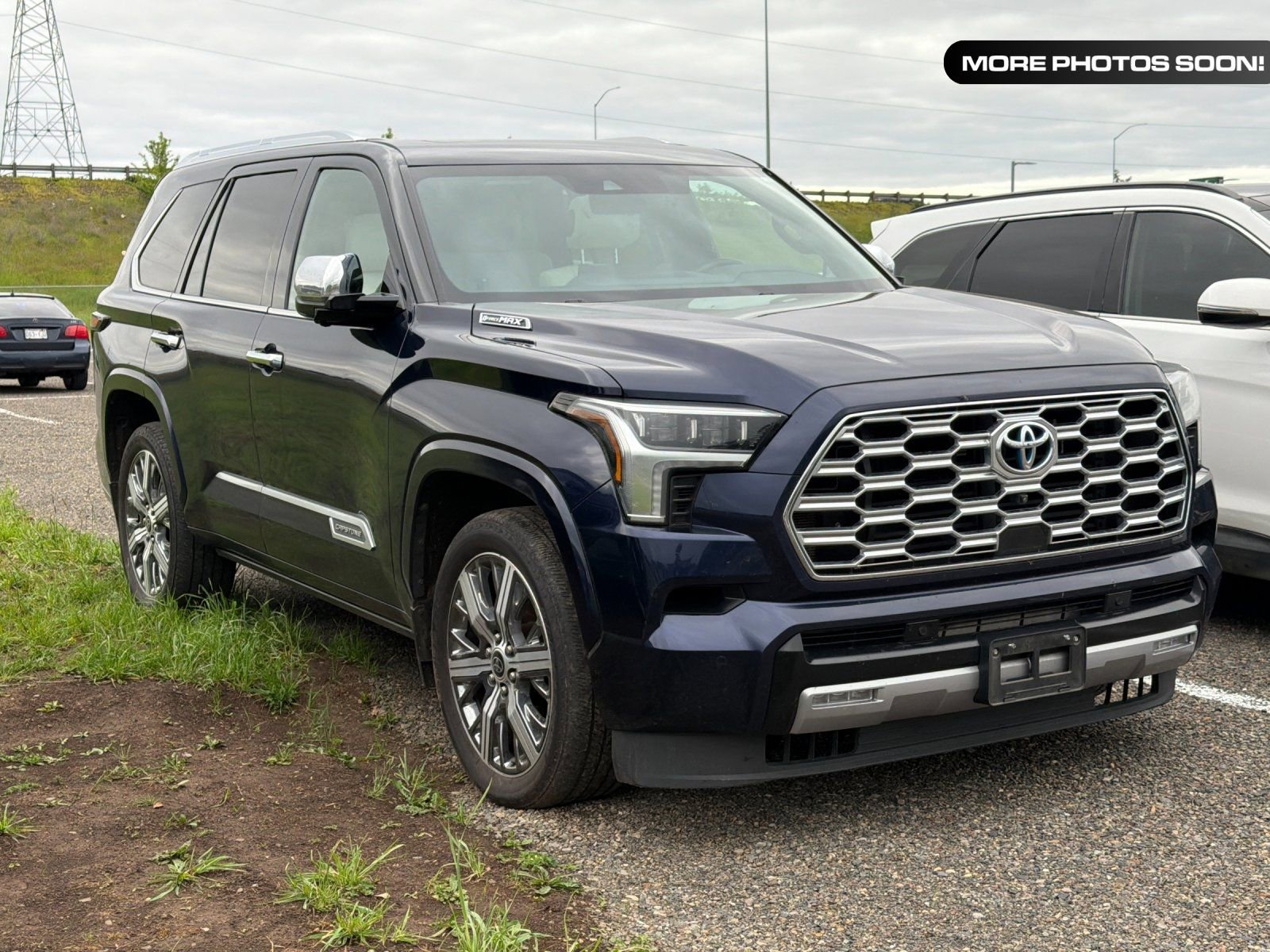 Used 2023 Toyota Sequoia Capstone image 1
