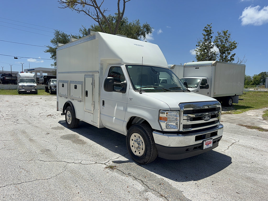 New 2026 Ford E-350 and Econoline 350 Super Duty w/ Power Equipment Group RWD image 4