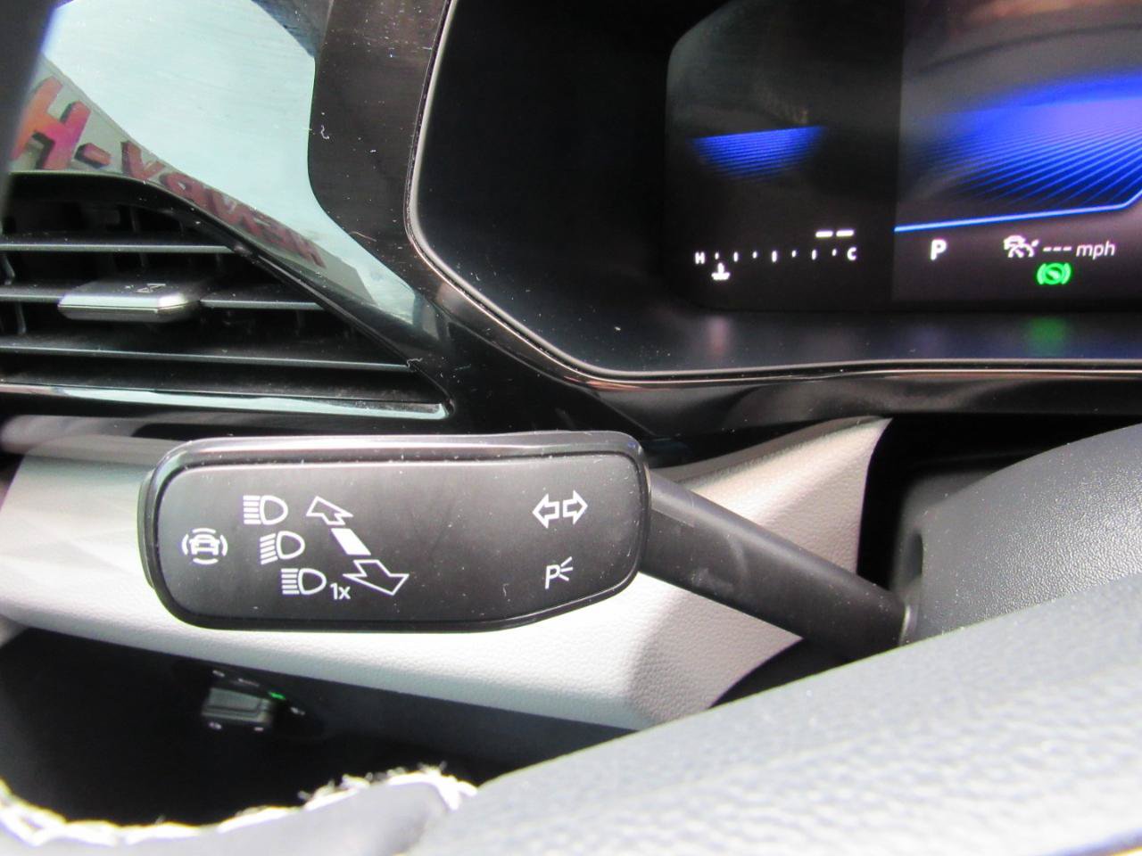 Used 2024 Volkswagen Taos S FWD image 21