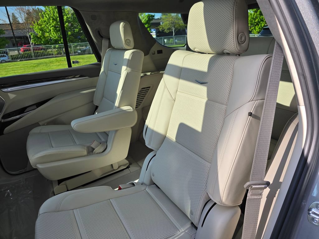 New 2026 Cadillac Escalade Platinum Sport AWD/4WD image 19