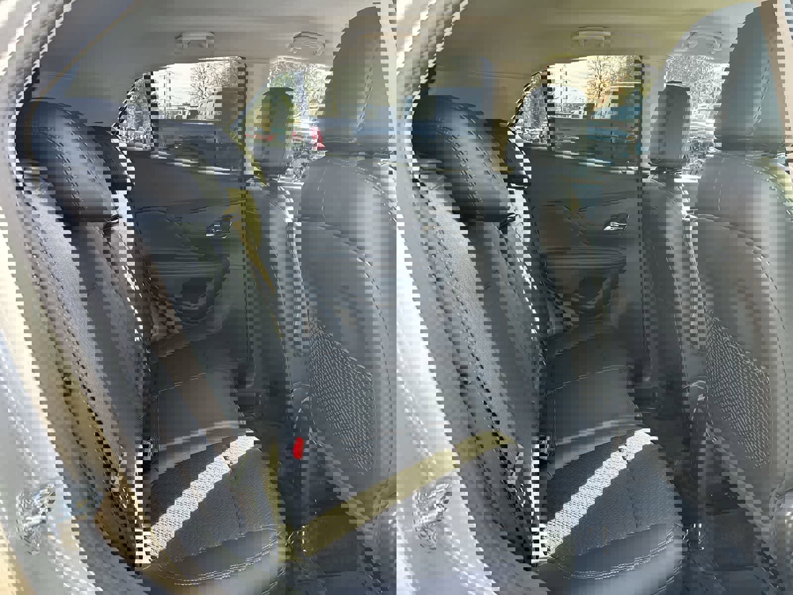 Used 2019 Buick Encore Preferred image 5