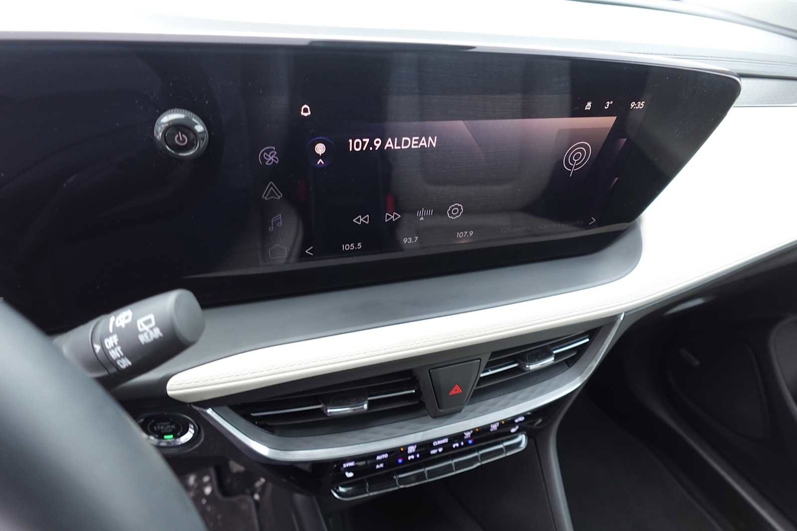 Used 2024 Buick Encore GX Avenir w/ Avenir Convenience Package image 17