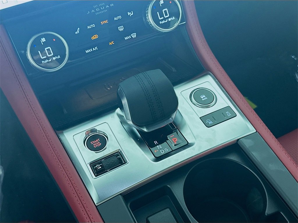 New 2026 Jaguar F-PACE R-Dynamic S image 16