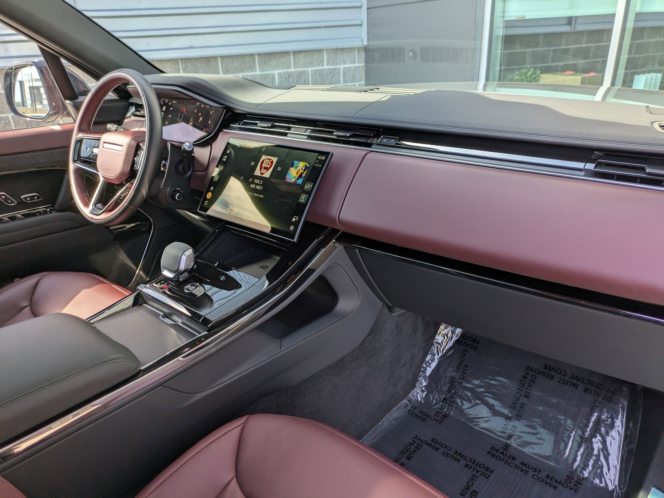 Used 2024 Land Rover Range Rover Sport Dynamic SE image 31