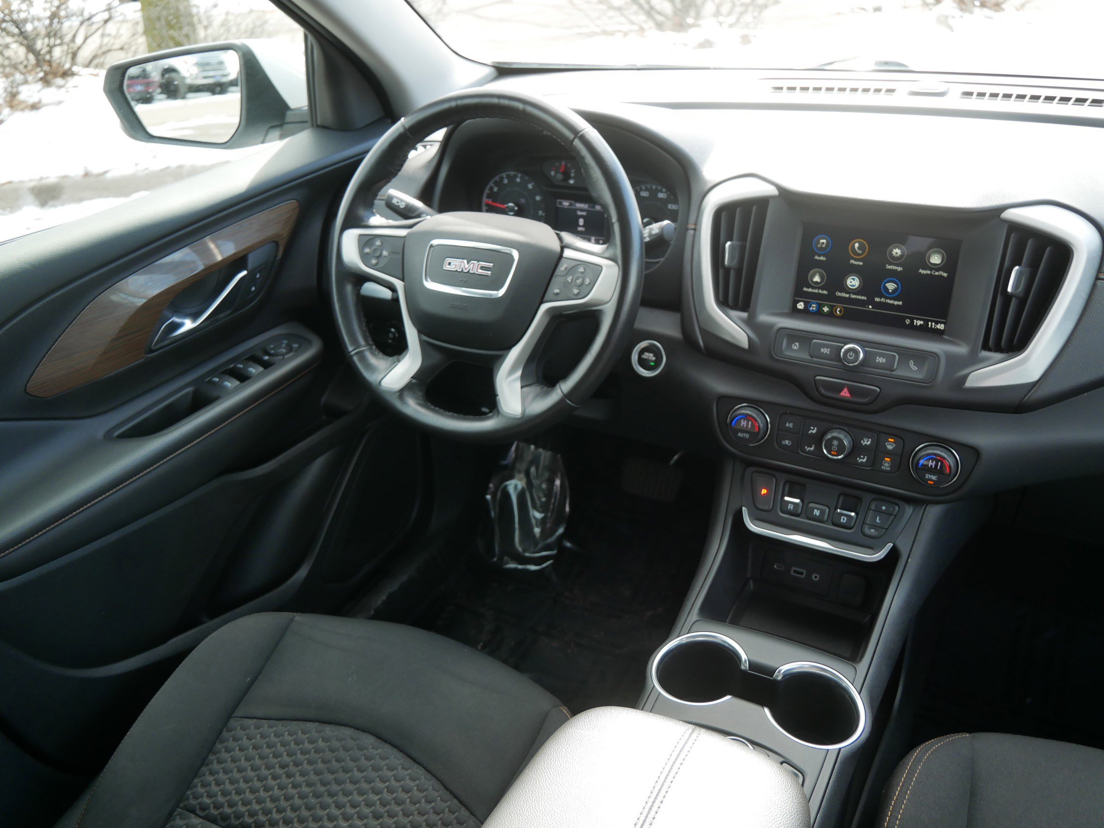 Used 2018 GMC Terrain SLE w/ Driver Convenience Package image 9