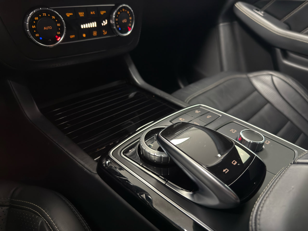 Used 2016 Mercedes-Benz GLE 63 AMG 4MATIC image 26