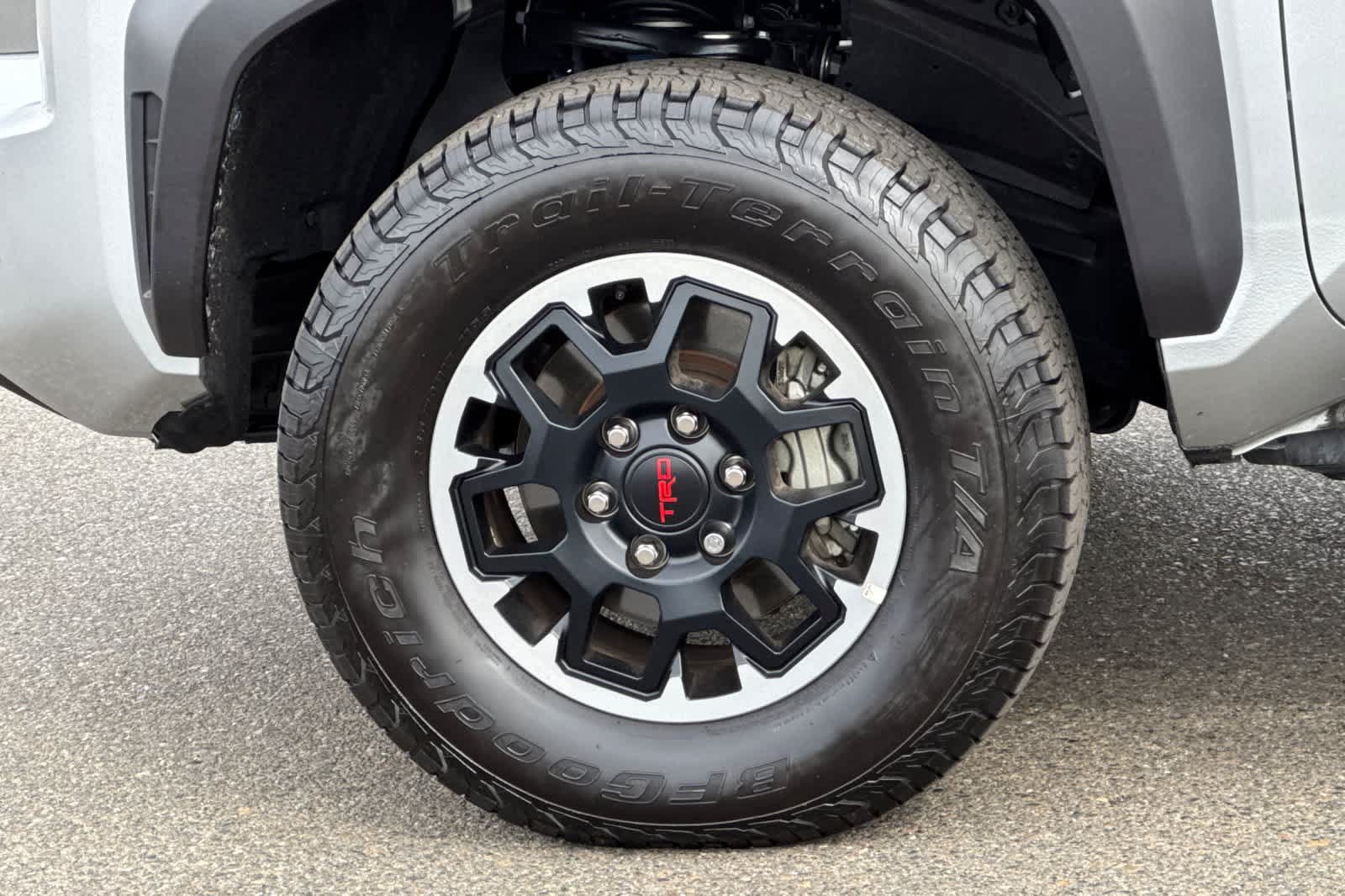 Used 2024 Toyota Tacoma TRD Off-Road w/ TRD Off Road Upgrade Package AWD/4WD image 30