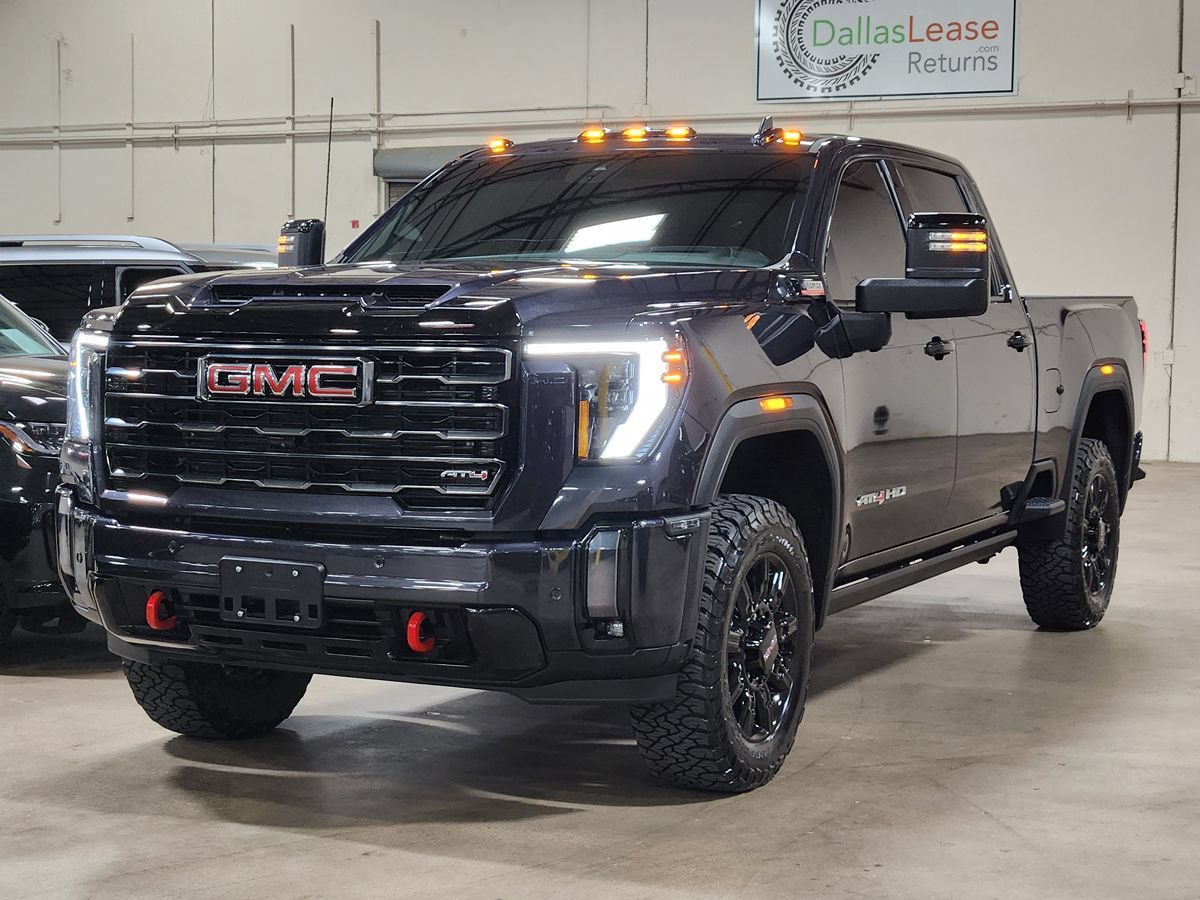 Used 2024 GMC Sierra 2500 AT4 w/ AT4 Premium Plus Package AWD/4WD image 4