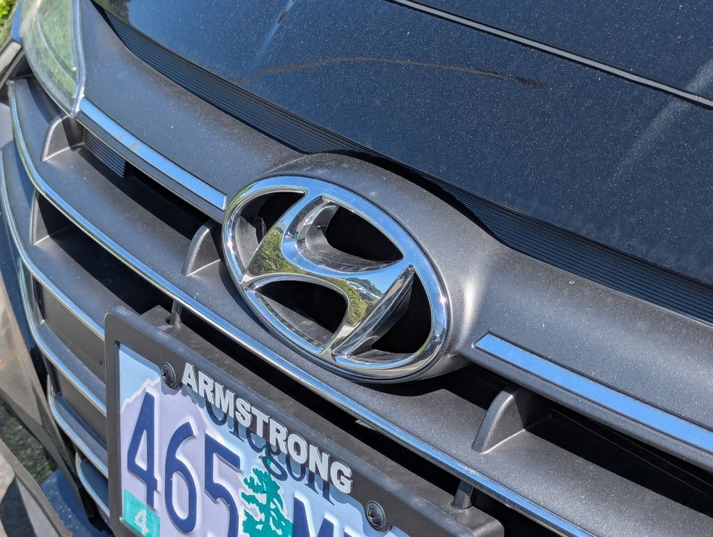 Used 2020 Hyundai Elantra SE FWD image 12