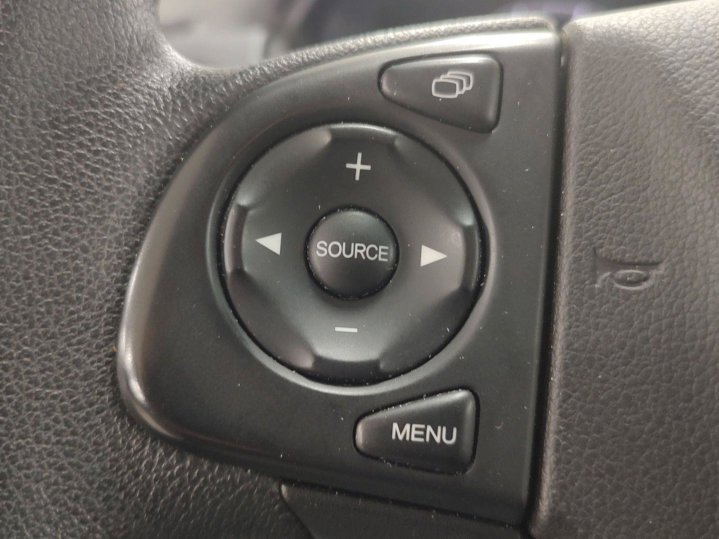 Used 2016 Honda CR-V LX image 13