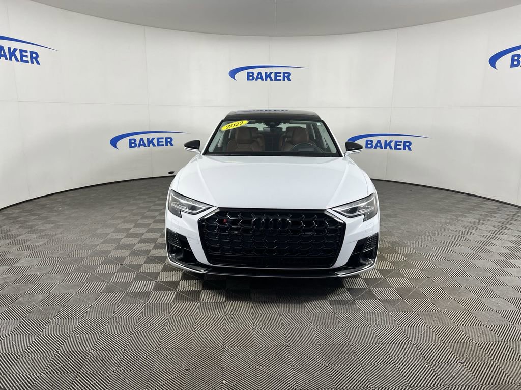 Used 2022 Audi S8 AWD/4WD image 3