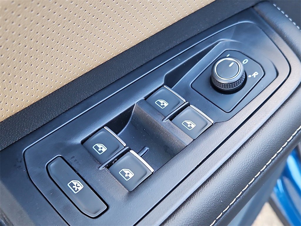 New 2026 Volkswagen Atlas Cross Sport SE image 19