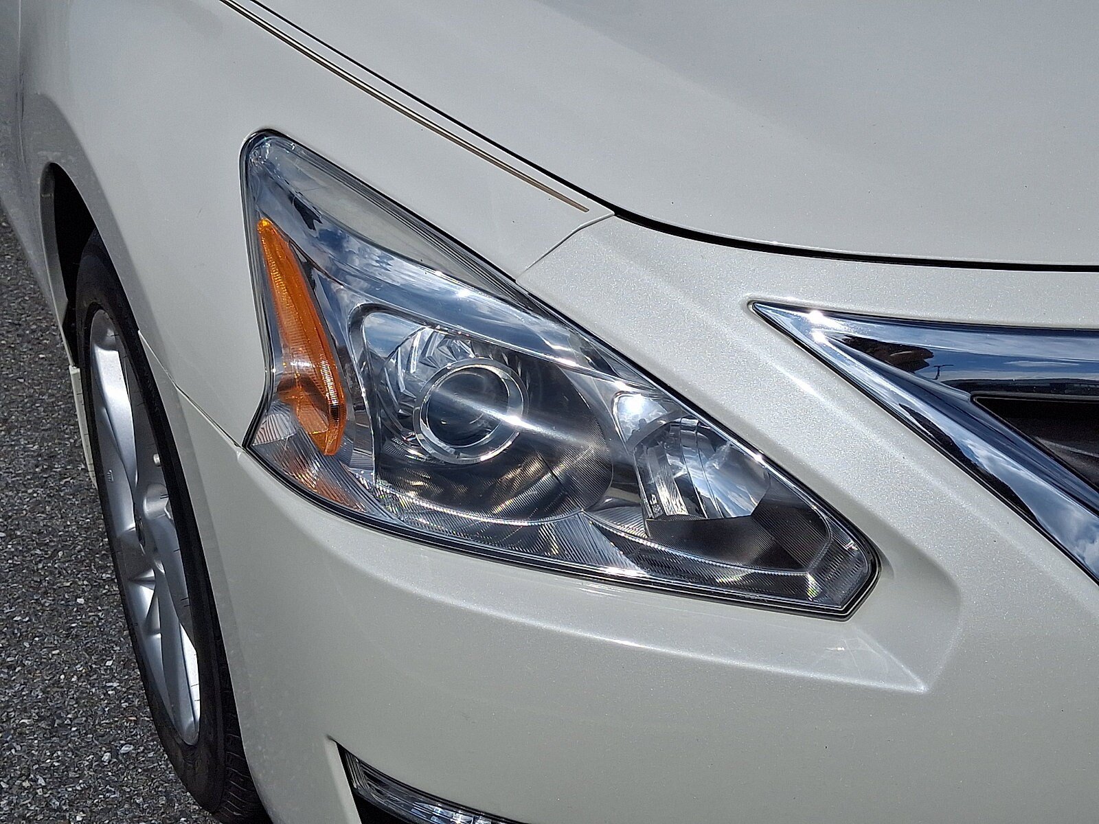 Used 2014 Nissan Altima 2.5 SL w/ Technology Package FWD image 10