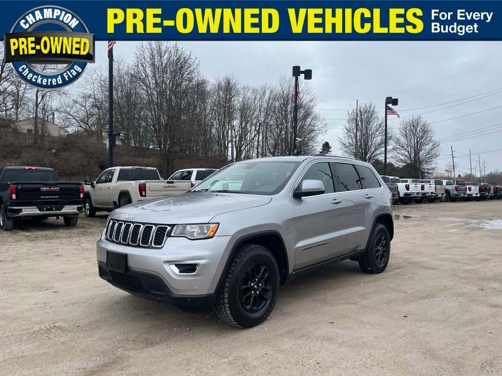 Used 2018 Jeep Grand Cherokee Laredo video 1
