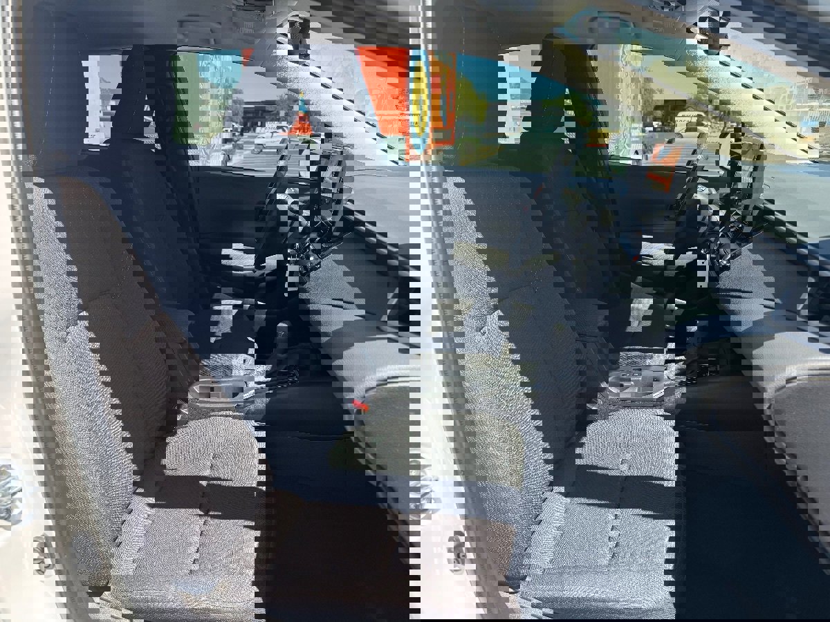 Used 2025 Toyota Corolla LE image 12