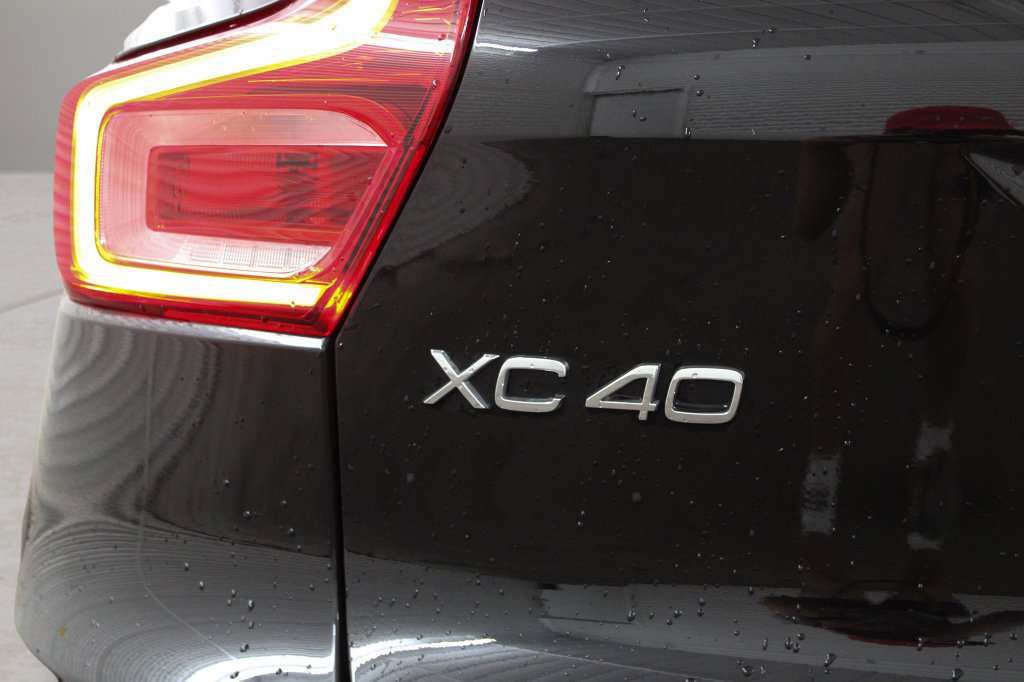 Used 2025 Volvo XC40 B5 Ultra AWD/4WD image 31