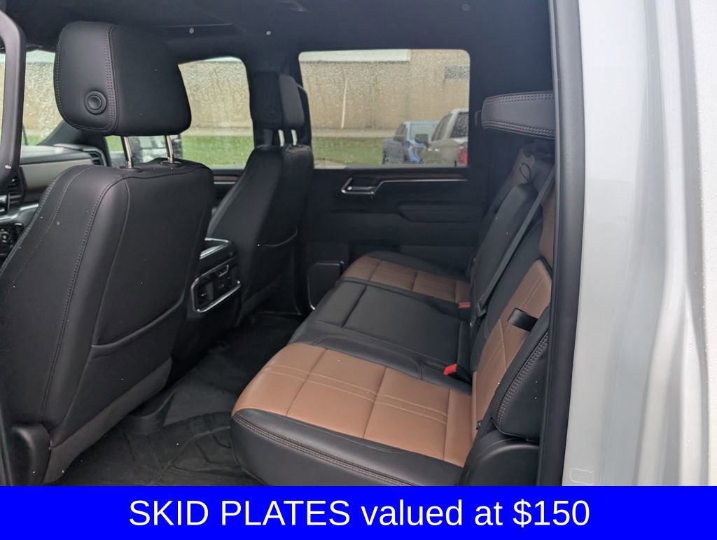 Used 2024 Chevrolet Silverado 3500 High Country w/ High Country Premium Package image 9