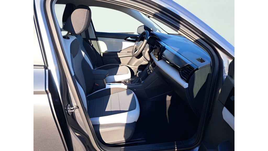 New 2025 Volkswagen Taos S AWD/4WD image 18
