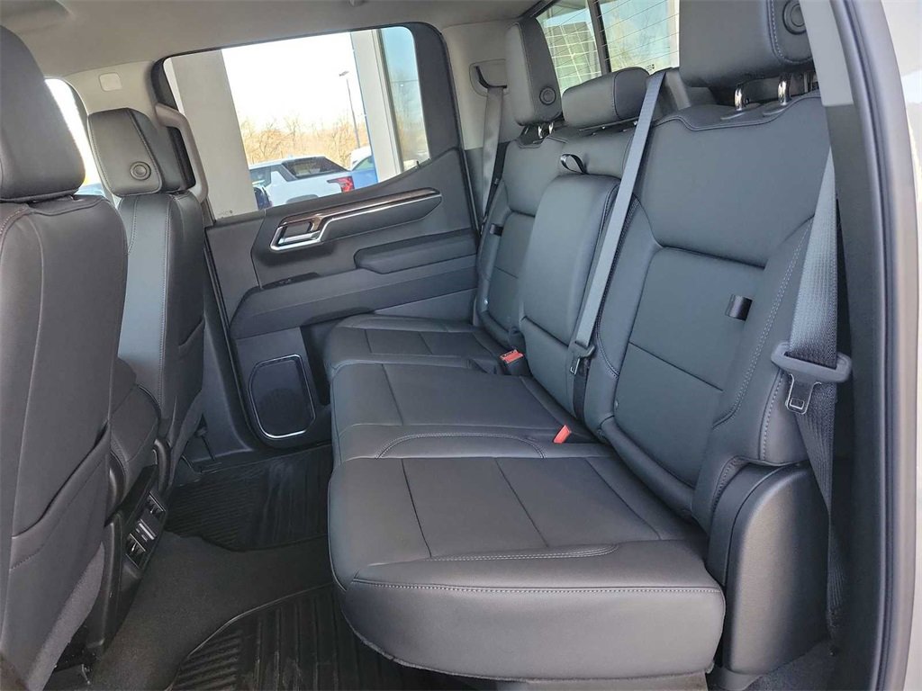 New 2025 Chevrolet Silverado 1500 LT w/ Z71 Off-Road Package image 24