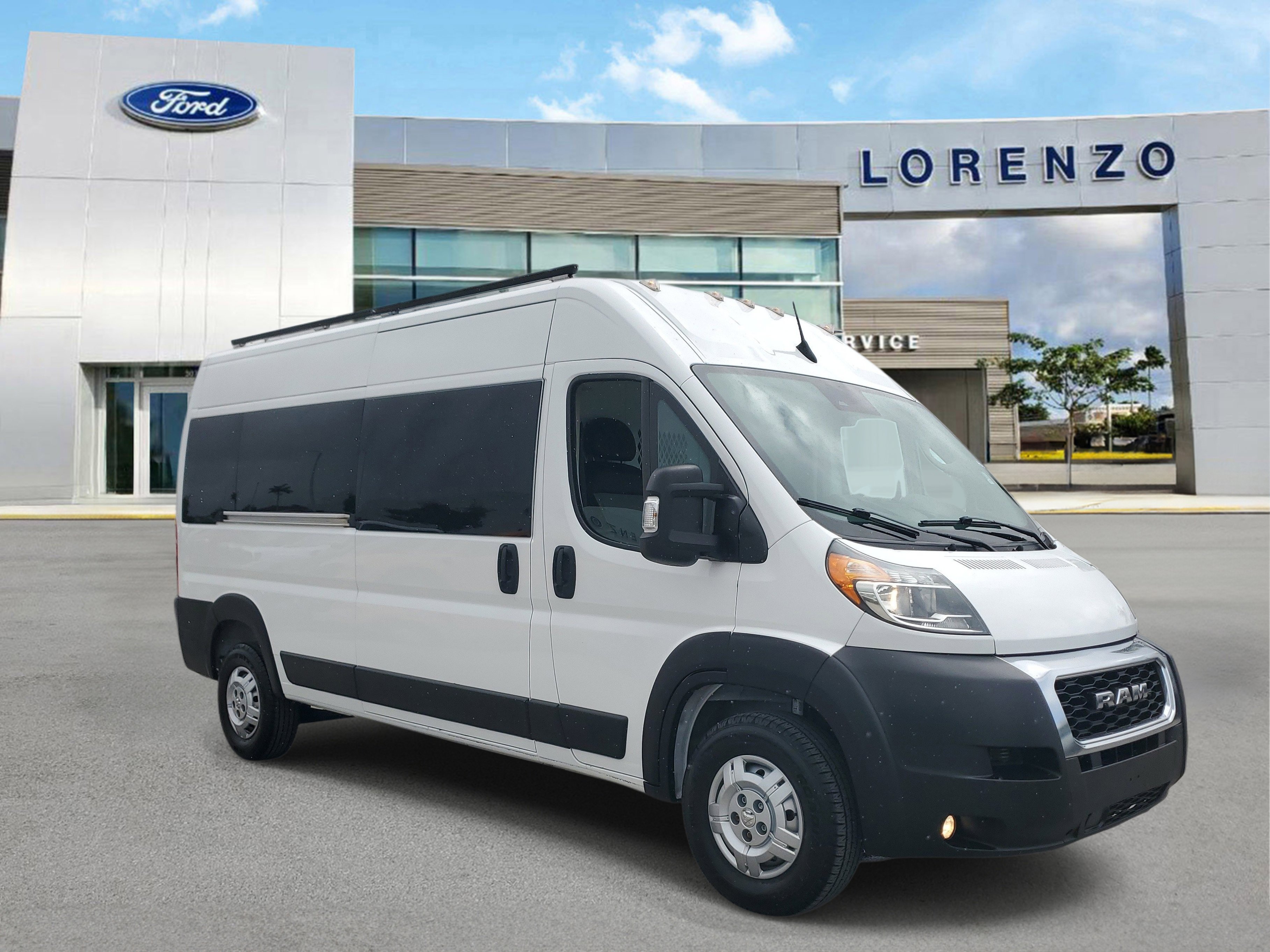 Used 2022 RAM ProMaster 2500 w/ Convenience Group FWD image 3
