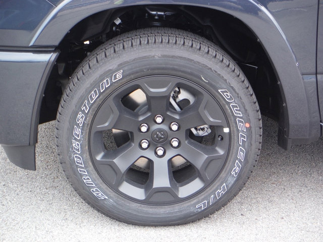 New 2027 RAM 1500 4x4 Crew Cab image 7
