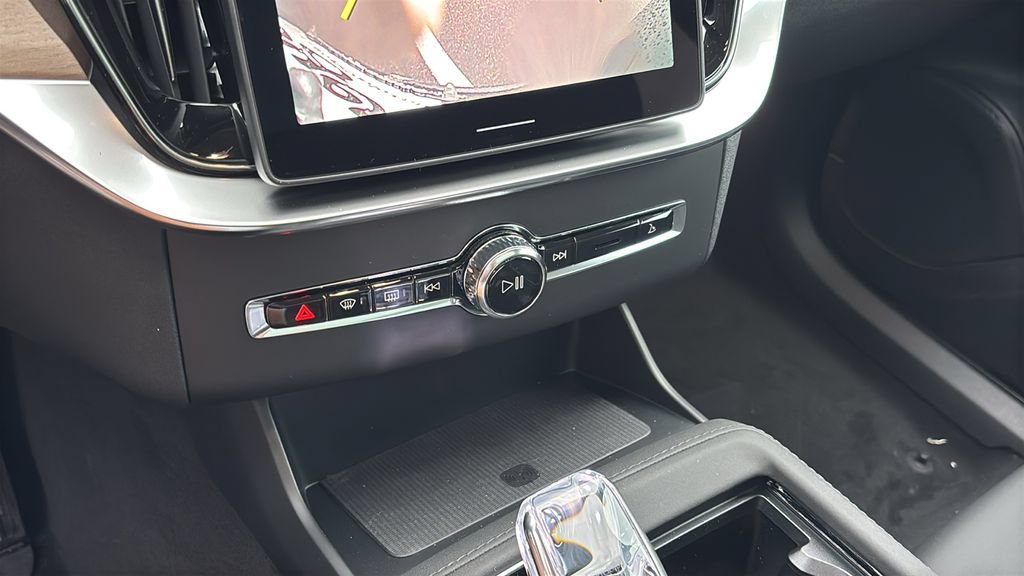 New 2026 Volvo XC90 B5 Core AWD/4WD image 21