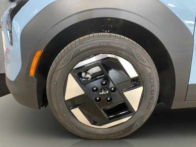 New 2027 Kia EV3 Wind FWD image 11