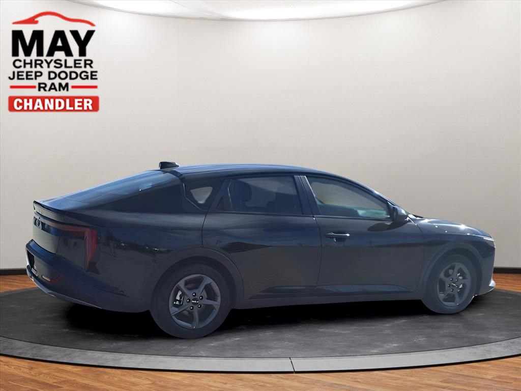 Used 2025 Kia K4 LXS image 19
