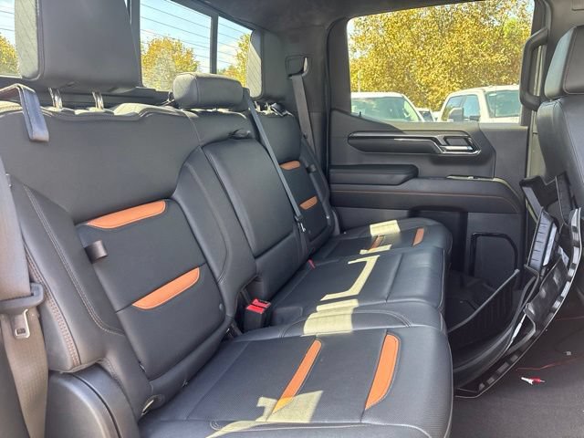 Used 2023 GMC Sierra 1500 AT4 w/ AT4 Premium Package AWD/4WD image 8
