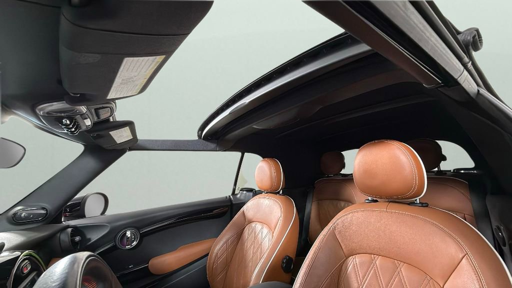 Used 2021 MINI Cooper S w/ Signature Upholstery Package FWD image 32