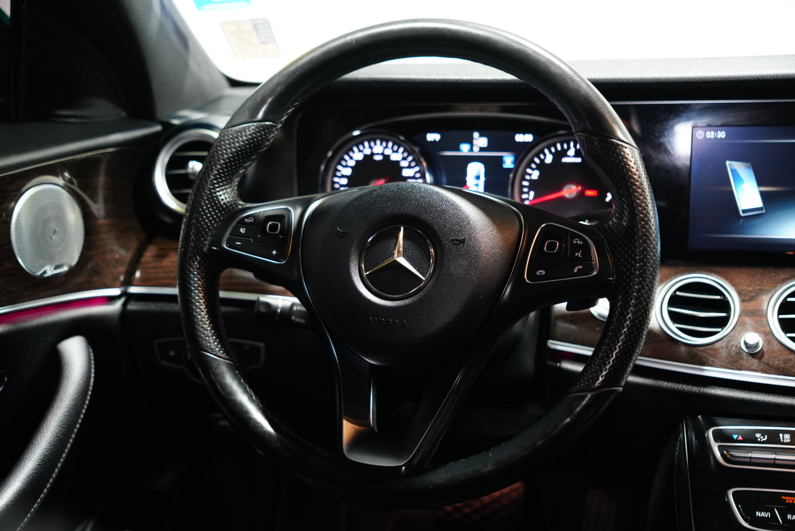 Used 2018 Mercedes-Benz E 300 4MATIC w/ Premium 1 Package image 13