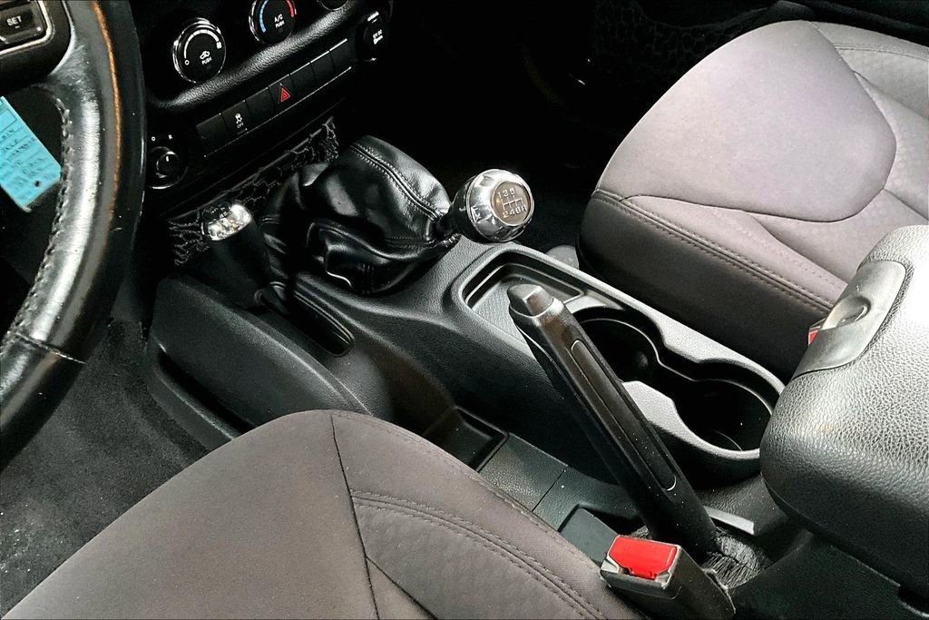 Used 2014 Jeep Wrangler Unlimited Sport w/ Power Convenience Group image 16