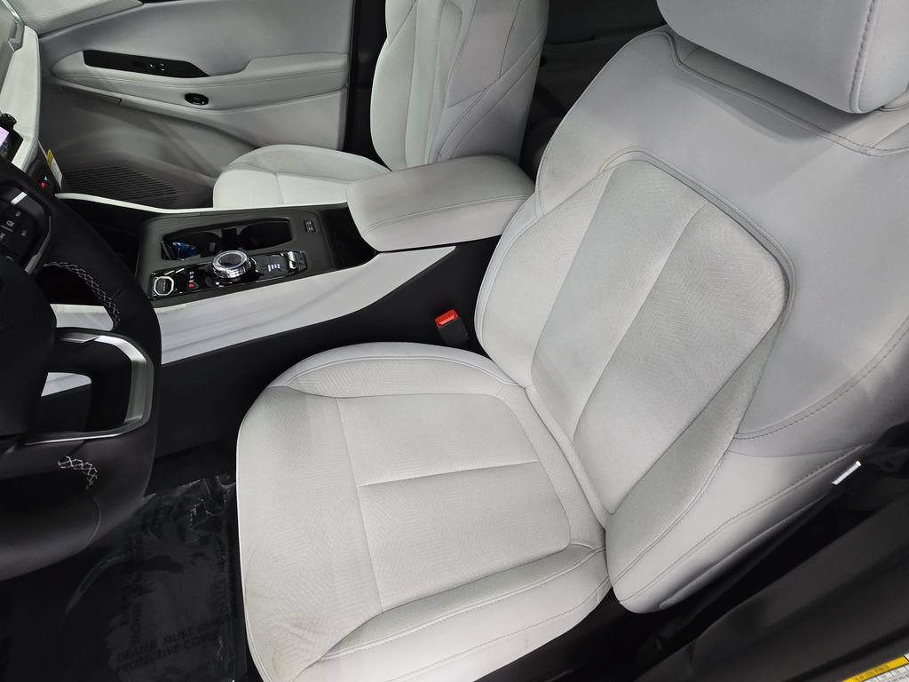 New 2026 Jeep Cherokee Laredo AWD/4WD image 15