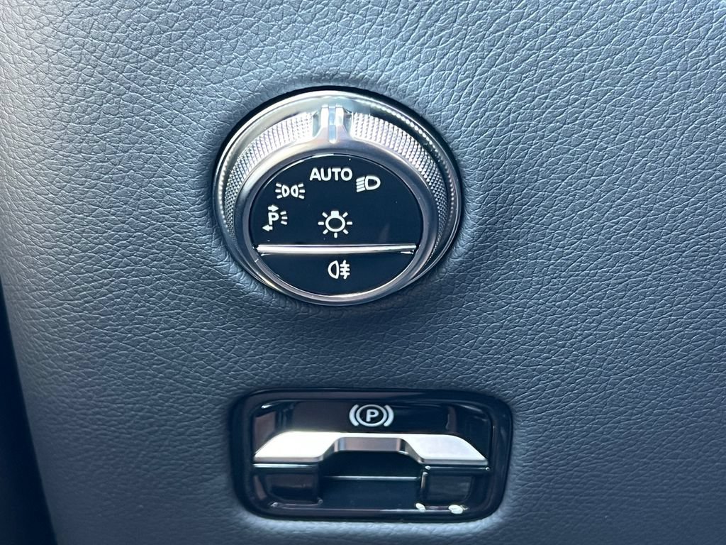 New 2026 Mercedes-Benz GLC 300 4MATIC image 18