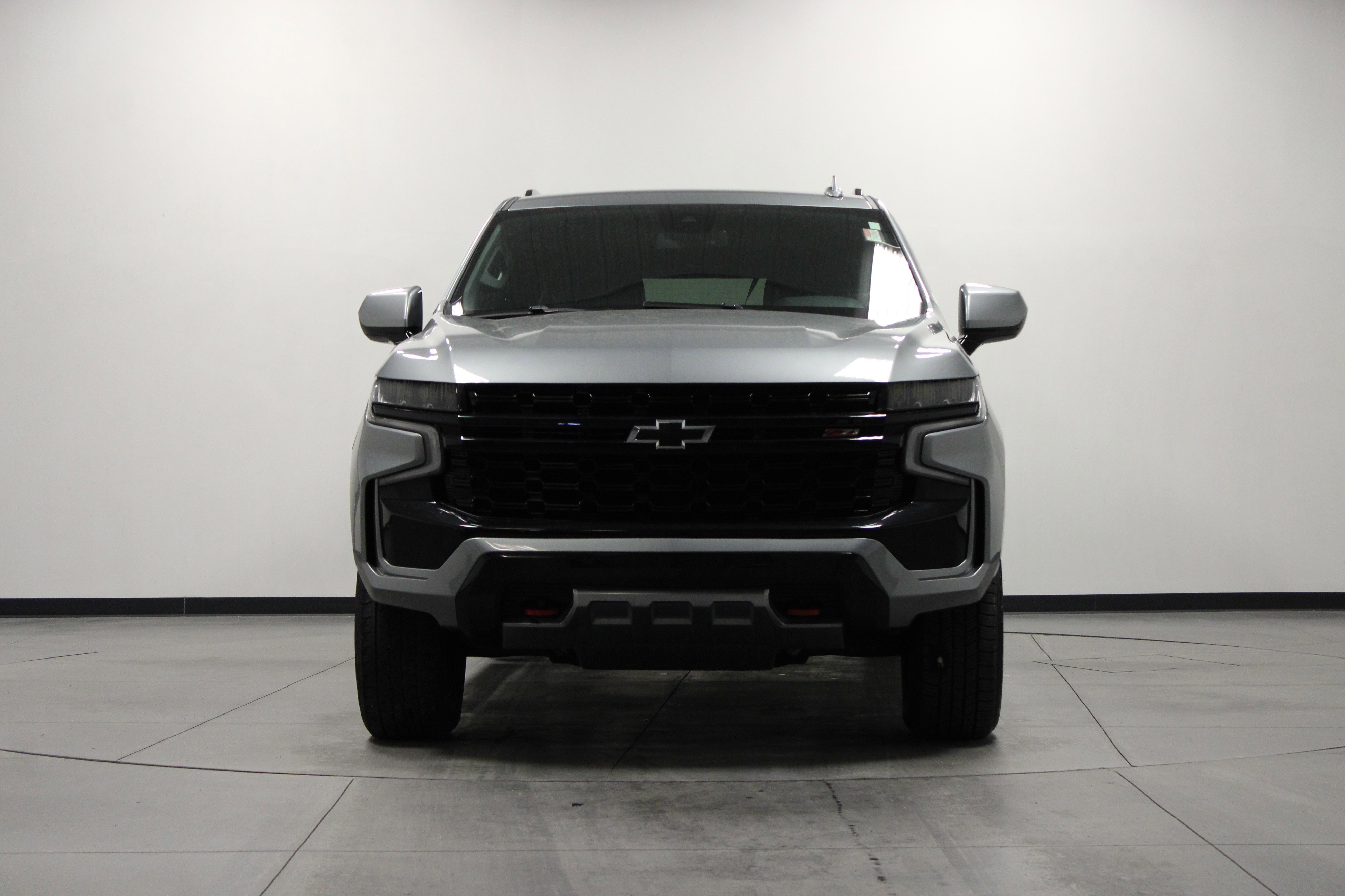 Used 2023 Chevrolet Suburban Z71 image 9