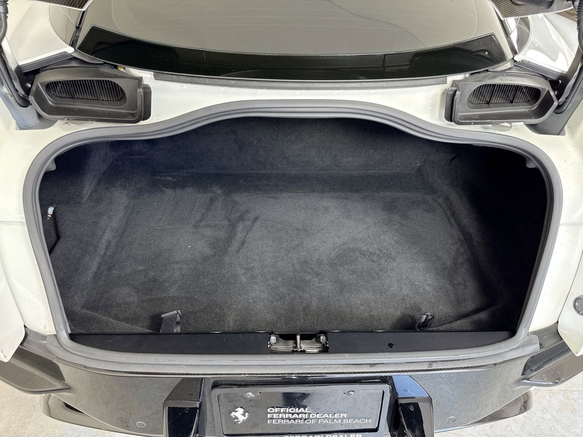 Used 2019 Aston Martin DBS Superleggera image 26