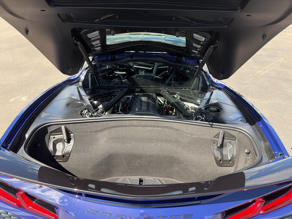 Used 2026 Chevrolet Corvette Stingray Premium Cpe w/ Z51 Performance Package RWD image 30