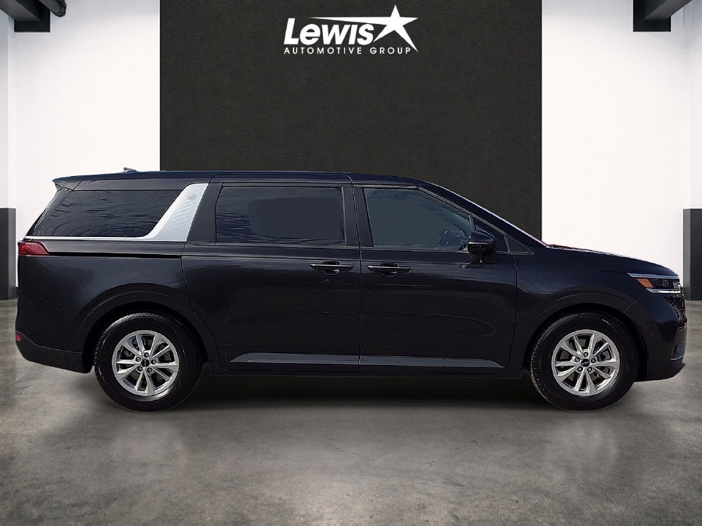 Used 2024 Kia Carnival LX FWD image 5