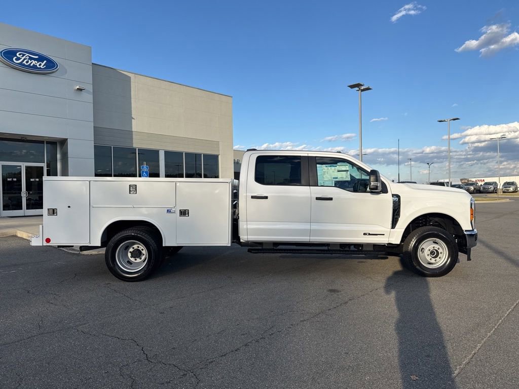 New 2026 Ford F350 XL w/ XL Chrome Package image 2