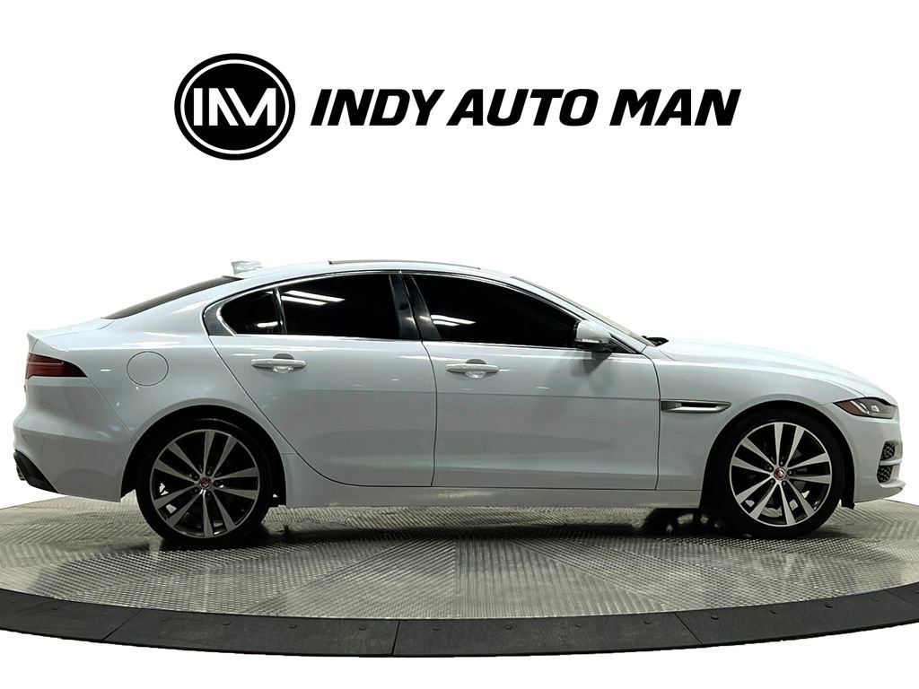 Used 2020 Jaguar XE S RWD image 3