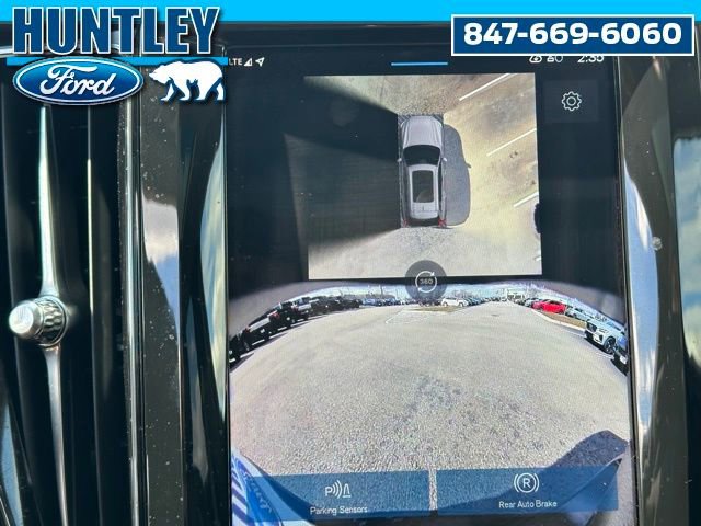 Used 2024 Volvo XC60 T8 Ultimate AWD/4WD image 30